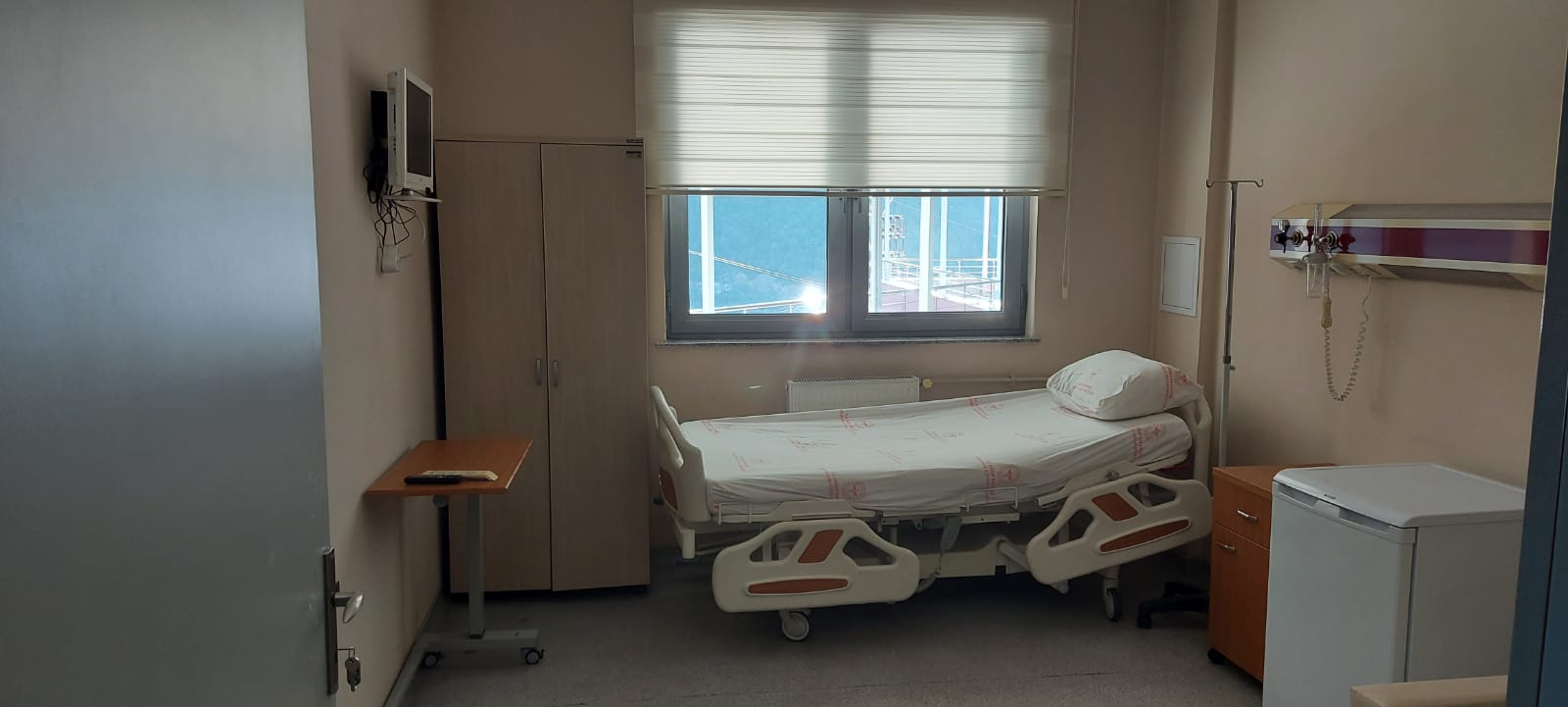 Hastanemizde yatan hasta servisimiz açılmıştır.